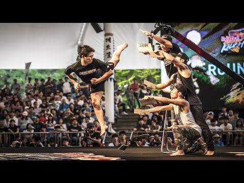 Freestyle Kicking Battles in South Korea - Red Bull Kick It 2015