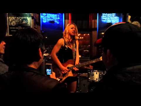 Samantha Fish, America's BEST Female Blues Singer/Guitarist, LIVE at the Dinosaur BBQ, Rochester, NY