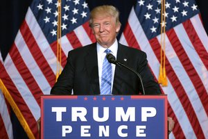 Donald Trump speaking to supporters at an immigration policy speech at the Phoenix Convention Center in Phoenix, Arizona, 31 August 2016