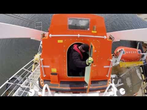 Free-fall Lifeboat launch - NSCC Nautical Institute 2014