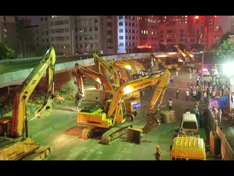 100 Plus Excavators Dismantle Overpass Bridge in East China