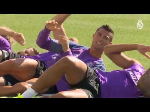 Real Madrid train alongside Castilla