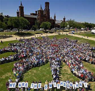 Close to 4000 staff, interns, fellows and volunteers gather for a group portrait.