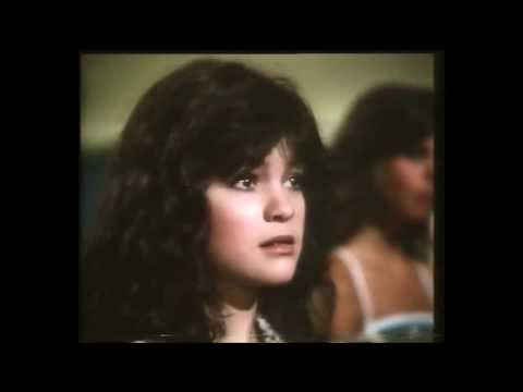 Valerie Bertinelli and Timothy Hutton sing