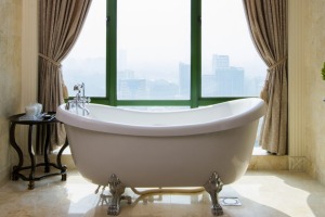 Five-star accommodation at the Ritz-Carlton Kuala Lumpur can come at a remarkably affordable price.