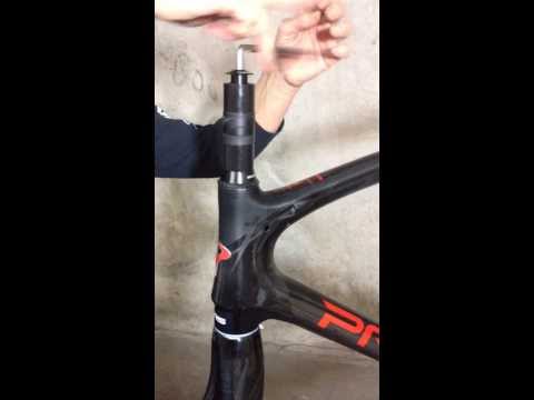 Pinarello Paris fork installation without special tools