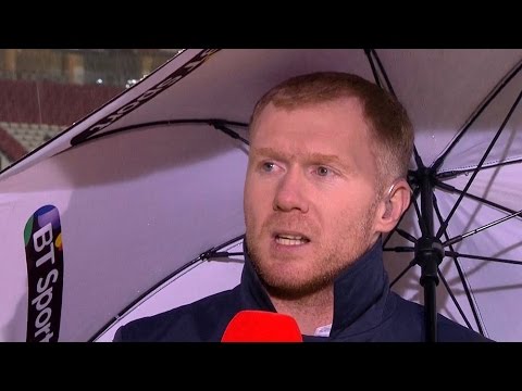 Paul Scholes Tears Into Louis van Gaal's Style Of Play 'Everyone's Bored, Even van Gaal Looks Bored'