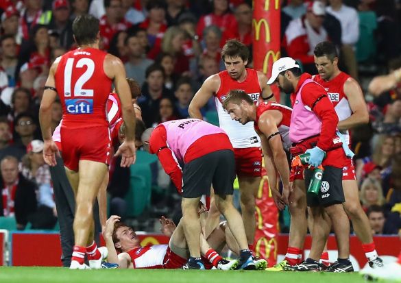 Gary Rohan reacts after injuring his knee. Getty Images