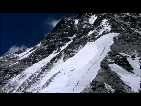 Suche nach Mallory und Irvine am Mount Everest 2010