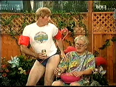 MadTv - Stuart and his grandparents