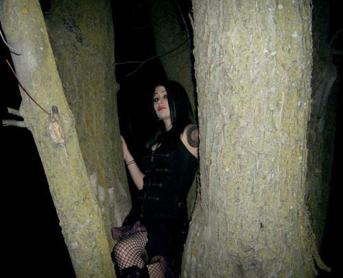 reptilequeen submitted this photo with the comment “Back when I was 18 hahahahah”
See, I look at this photo and think, ‘When were you 18? A bloody year ago?’ mostly because it’s a long time since I was 18, and my “Back when I was 18 hahahahahah”...