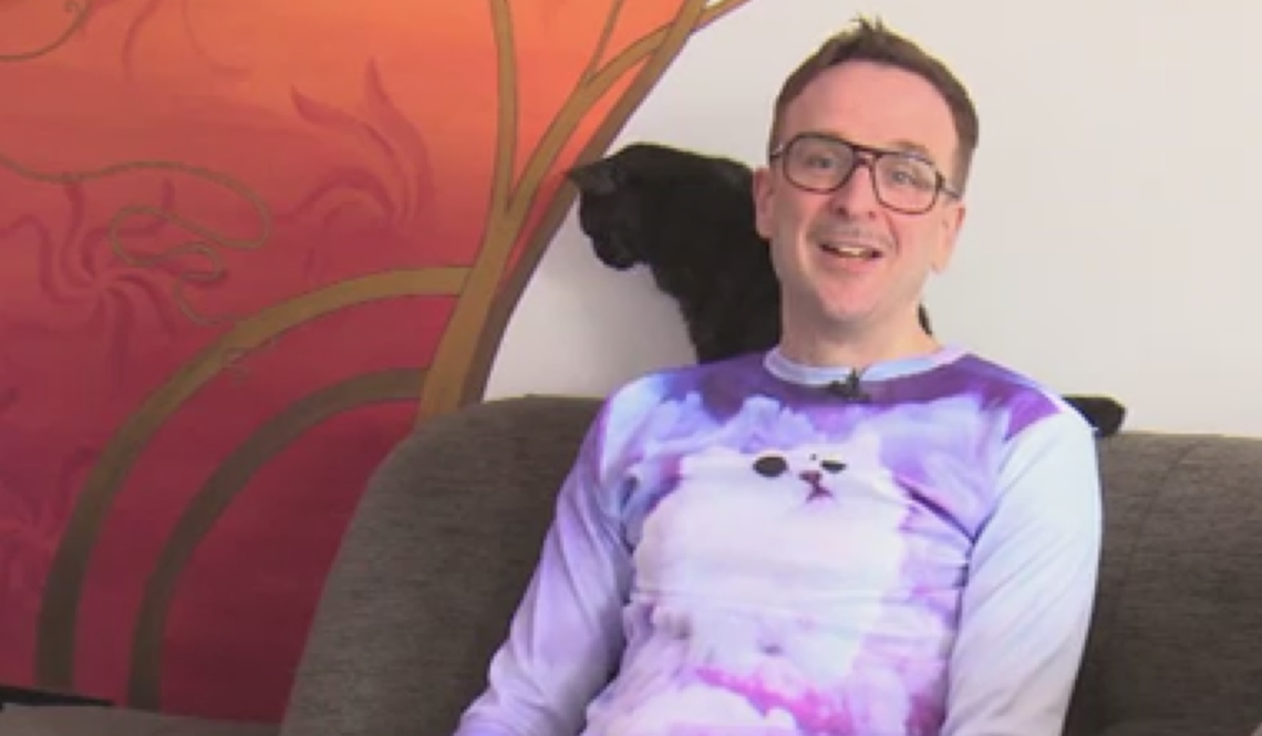 Früher hieß es immer, Katzen und Kinder stehlen einem die Show. Aber Linus Volkmann hat ja ohne sie gar keine - findet sein