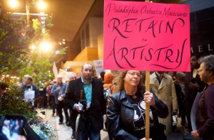 Musicians of the Philadelphia Orchestra on strike over pay issues just before their season-opening gala concert last week.