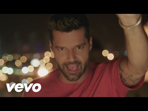 Ricky Martin - La Mordidita (Official Video) ft. Yotuel