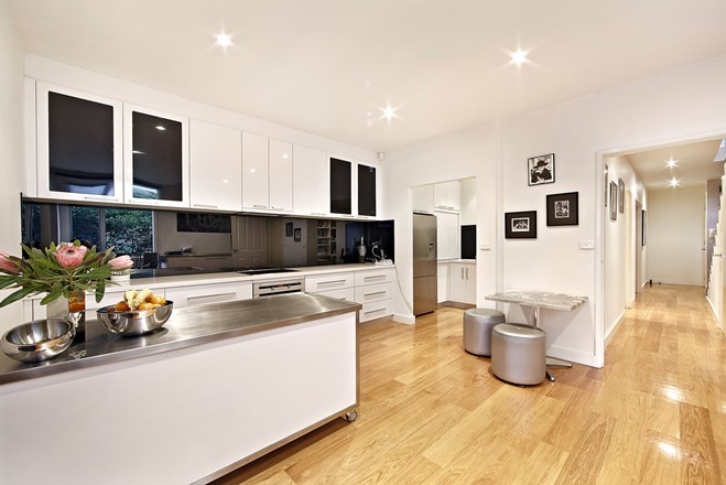 Picture of 51/15 Beach Street, Port Melbourne