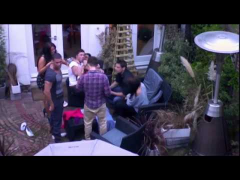 Geordie Shore S.11 E.11 "Vous voulez voir mes seins ?"