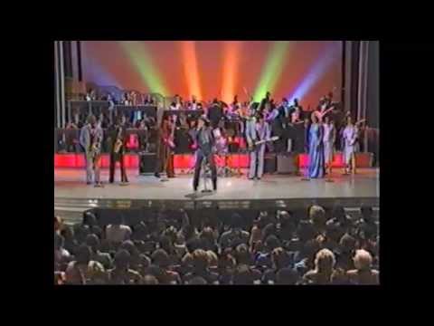 James Brown - Please Please Please (Live @ The Apollo Theatre 1985)