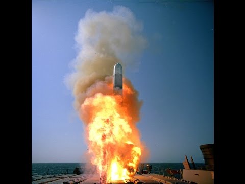 The launch cruise missiles "TOMAHAWK" from an aircraft carrier and a submarine