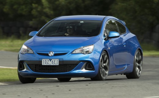 Holden Astra VXR Review: 2015 Track Test