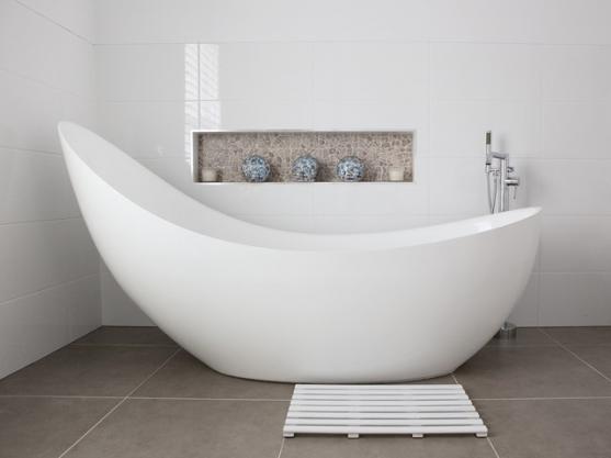 Bath Designs  by Cre8tive Bathroom Renovations