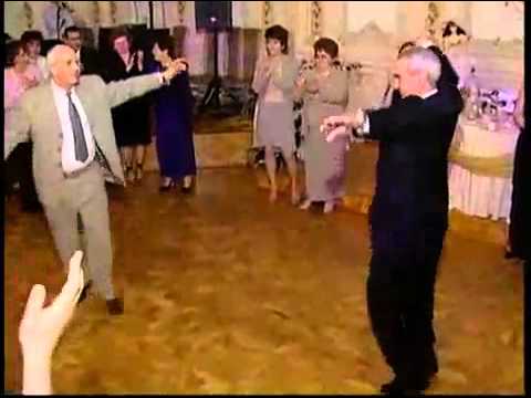 Armenian Party in Glendale LA   Part 1 www keepvid com