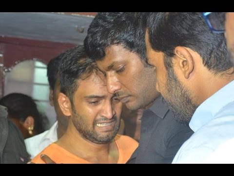 Vishal, Karthi pays his last respect to Santhanam's Father | Death Video