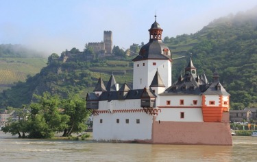 On a recent journey up the Rhine Gorge in Germany, we were thrilled to see so many superb old castles on both sides of ...
