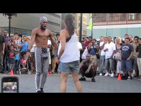 Union Square Park - Crazy Street Performers