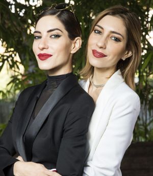 The Veronicas, Lisa and Jessica Origliasso. Jess has apologised to O'Neill but not backed down.