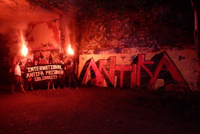 North London Anti-Fascists break out the ultra-style and a sick mural for J25!