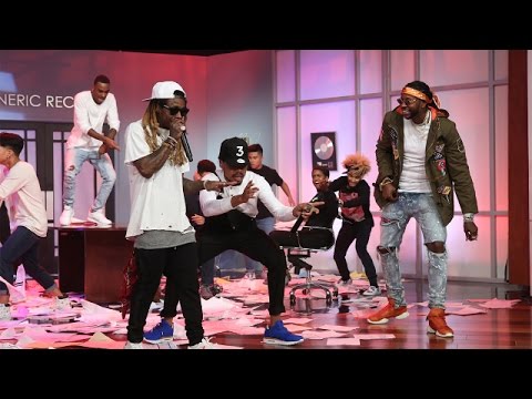 Chance the Rapper Performs 'No Problems' with Lil Wayne and 2 Chainz!