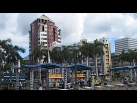 PORT LOUIS, MAURITIUS - travel shorts