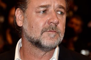 Actor Russell Crowe remained the cool-headed one in hotel incident with Azealia Banks, by all reports.