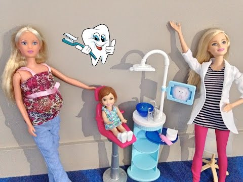 Primeira Visita ao Dentista - Aninha vai no consultório da Dra. Barbie - Julia Silva