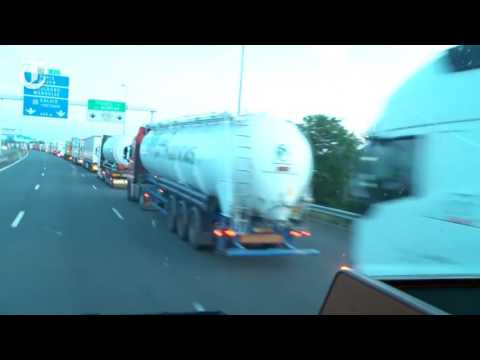 BREAKING : Calais Truck Jackers & RAW FOOTAGE  - Breakdown