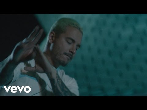 J Balvin - Bobo