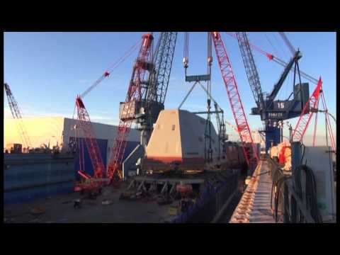 Reed & Reed Crane Services - Bath Iron Works 900-ton  Deckhouse Mega Lift