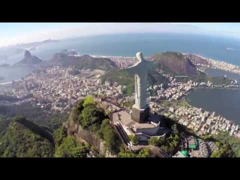 Pirelli, an amazing walk on Christ The Redeemer