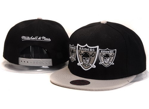 Where To Get Mitchell & Ness NFL Oakland Raiders Snapback Hat