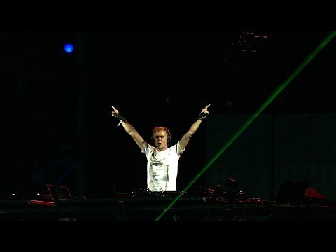 Armin van Buuren live at EDC Las Vegas 2016