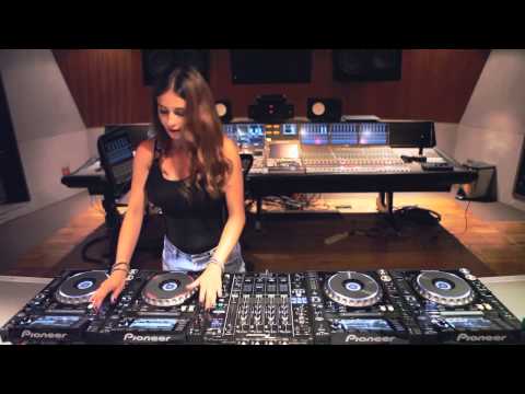 DJ Juicy M - All home mix Songs