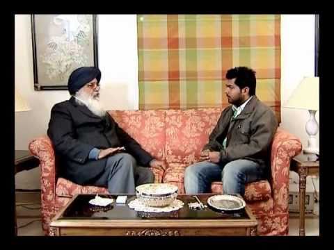 SIMRAN KALER INTERVIEWING CM PUNJAB MR PARKASH SINGH BADAL(PARKASH BADAL)