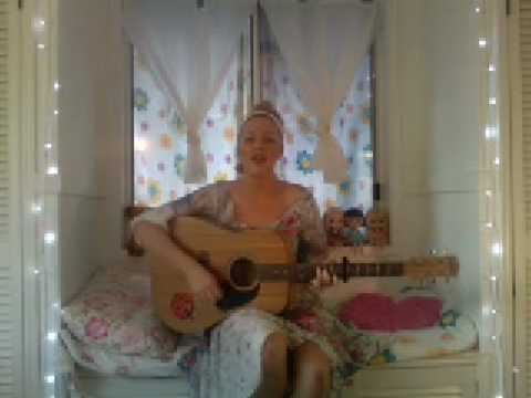 SARAH ELKE - LITTLE THINGS original song music video