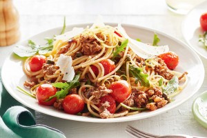 Quick cherry tomato bolognaise