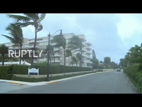 Streets of Miami deserted as Hurricane Matthew approaches