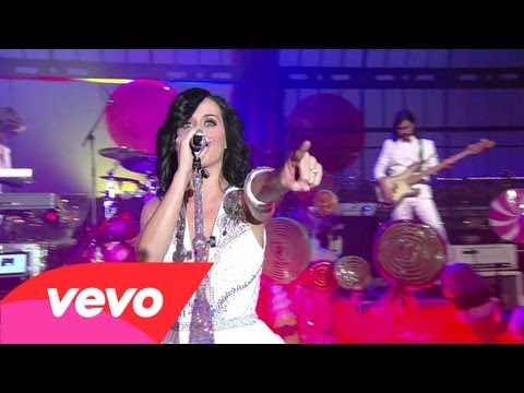 Katy Perry - I Kissed A Girl (Live on Letterman)