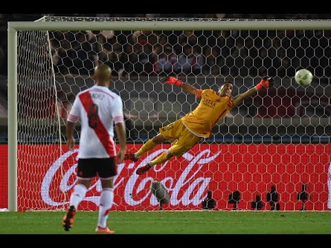 Claudio Bravo - Ultimate Saves || 2015/16 || HD