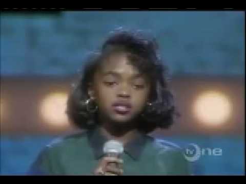 Lauryn Hill gets BOOED at age 13 (Live at the Apollo Amature Night 1987)