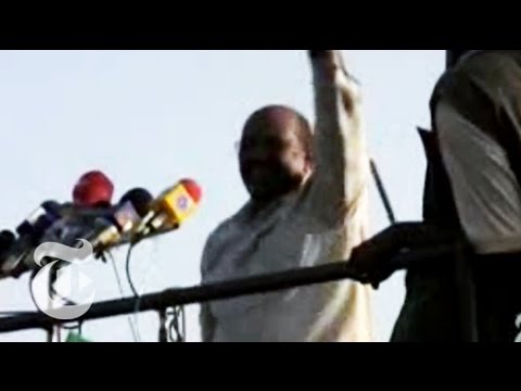 Sudanese President Dances in Darfur | The New York Times