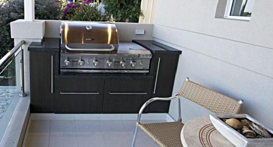 Outdoor Kitchen Ideas by Vestra Personal Builders